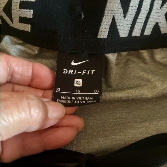 Nike Men's Athletic Shorts in Gray - Picture 5 of 8